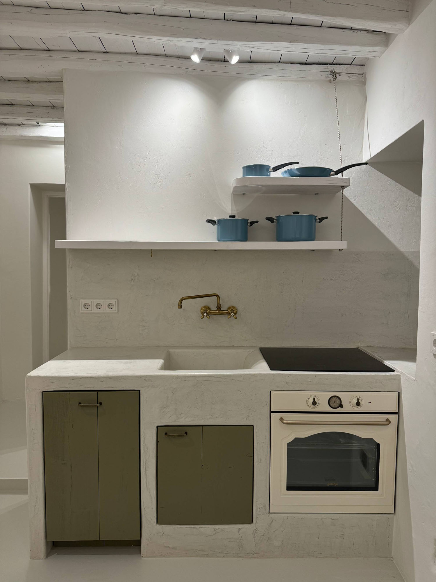 Amenities Single Room Image