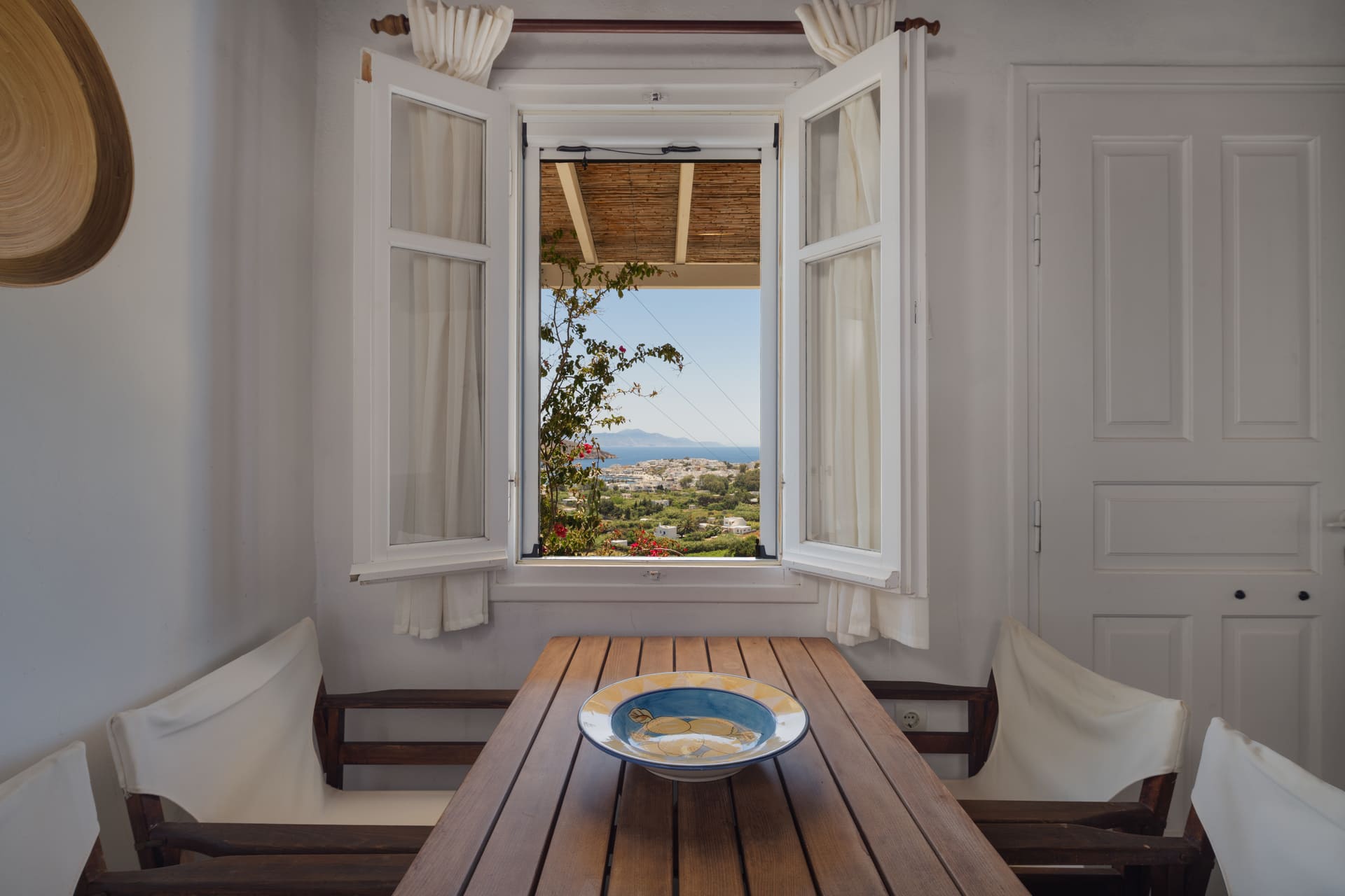 Ερατώ image gallery 