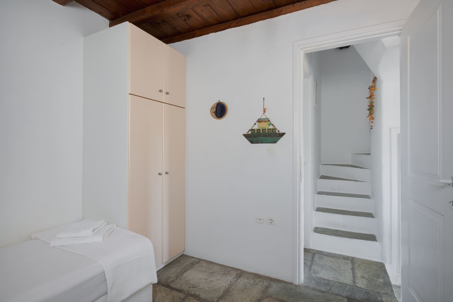 Ερατώ image gallery 
