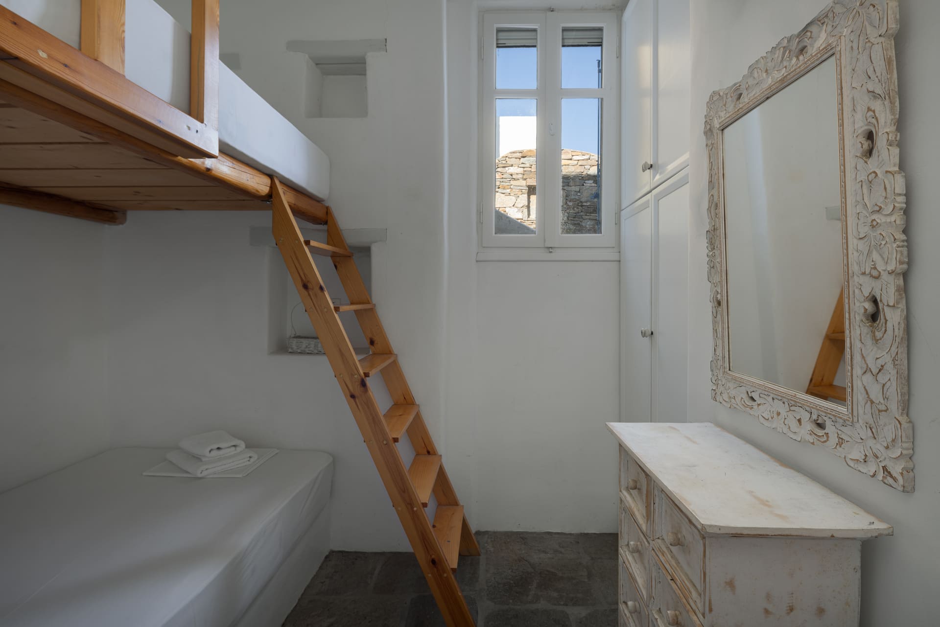 Ανέμη 2 image gallery 