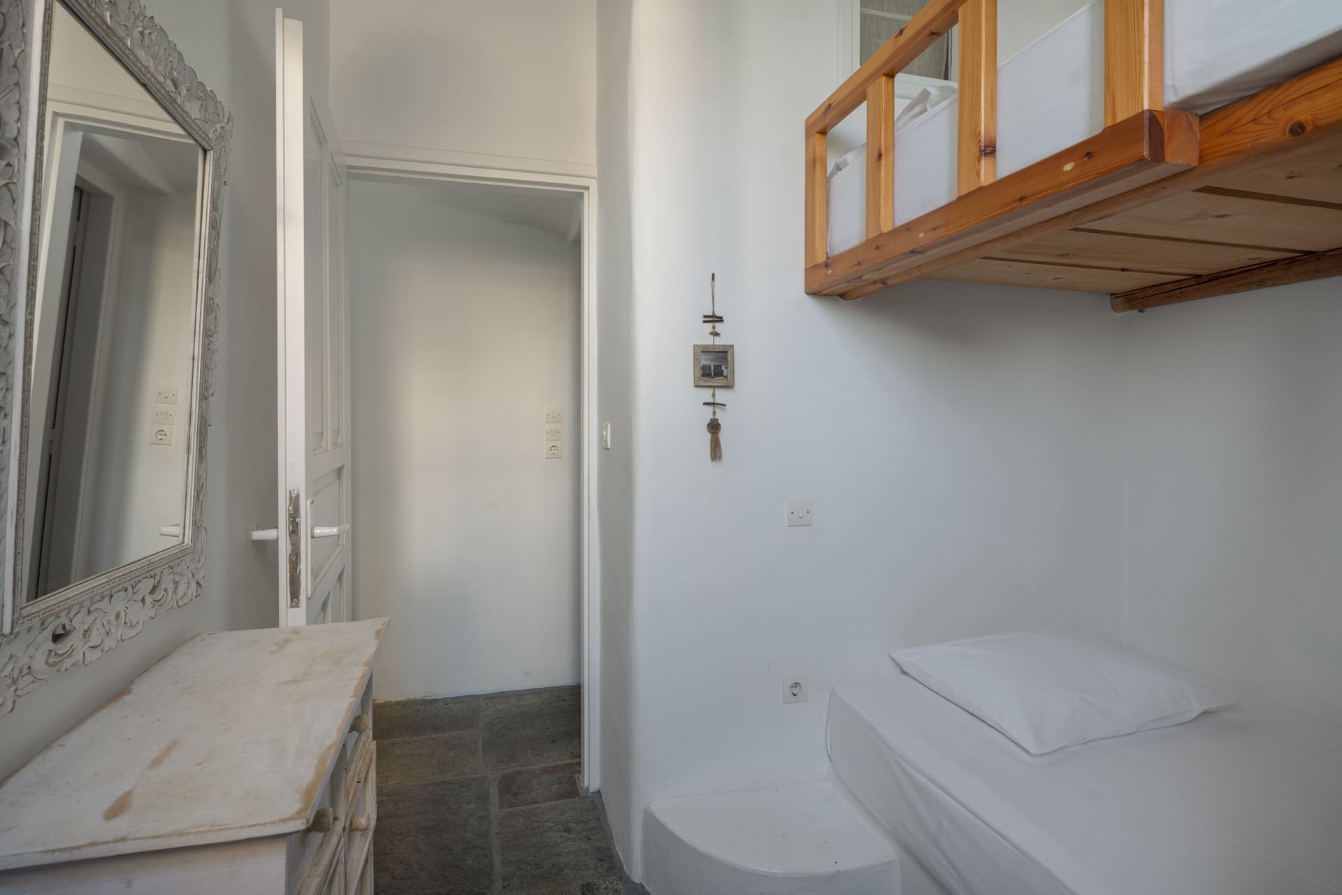 Ανέμη 2 image gallery 